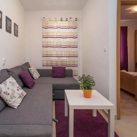 Vojin Apartment *