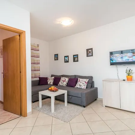 Vojin Apartment *