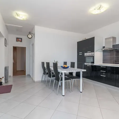 Apartment Vojin Trogir