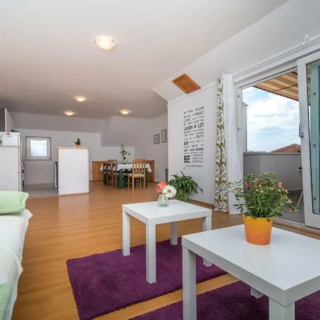 Vojin Apartment