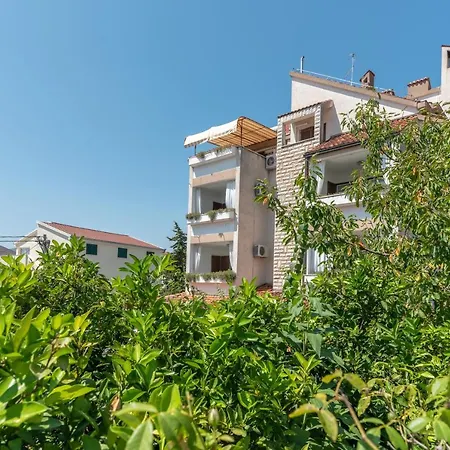 Apartment Vojin *
