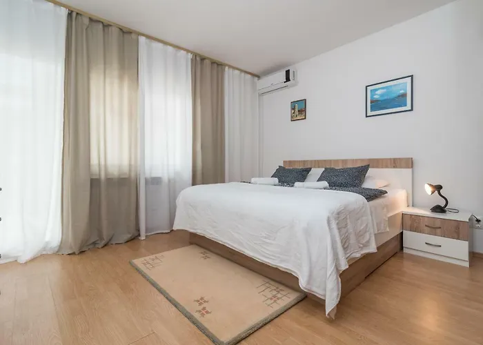 Vojin Apartment *